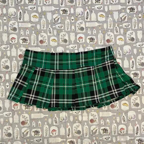 Green Plaid Mini Skirt - Picture 1 of 5